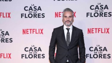 Actor de la Casa de las Flores pierde una pierna por una trombosis, según medios