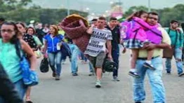 Experto vaticina incremento de desplazamientos en Venezuela ante agudización de crisis política y económica