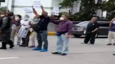 Trabajadores y jubilados de Cantv protestan en Caracas por bajos salarios (+Video) Trabajadores y jubilados de Cantv protestan en Caracas por bajos salarios (+Video)