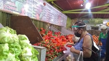 Los caraqueños adelantan compras decembrinas