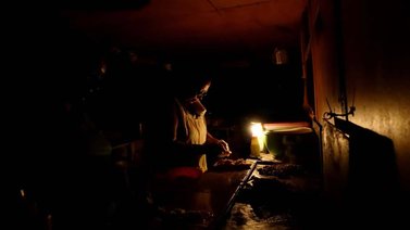 Reportan varios sectores de Caracas y Miranda sin energía eléctrica