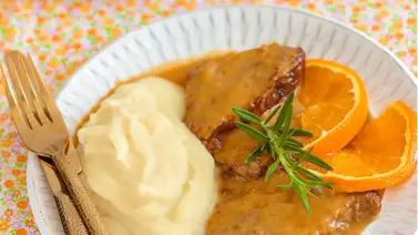 Jugoso lomo de cerdo a la naranja Jugoso lomo de cerdo a la naranja