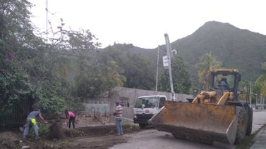 Gobierno de Aragua desarrolla Plan Cero Escombros en Ocumare de la Costa