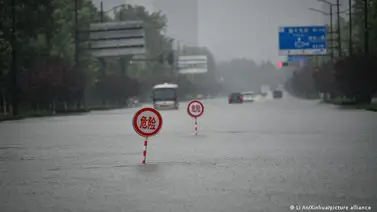 El papa lamenta las "devastadoras" inundaciones en el centro de China El papa lamenta las "devastadoras" inundaciones en el centro de China