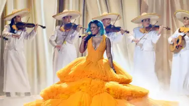 Karol G arrasa con los galardones de Premios Juventud 2021 Karol G arrasa con los galardones de Premios Juventud 2021