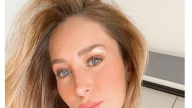 Geraldine Bazán enciende las redes con diminuto bikini (+Fotos)