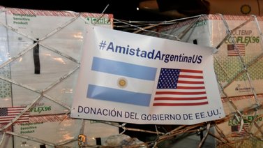 Argentina recibe 3,5 millones de vacunas Moderna donadas por EEUU