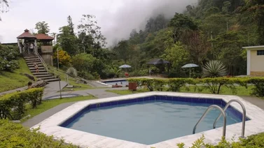 Aguas termales para la salud en El Jagüey