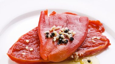 ¿Cómo asar pimentones para tus ensaladas?