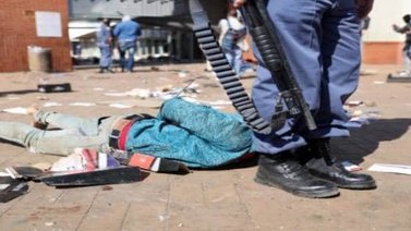 Sudáfrica despliega al Ejército en dos provincias para frenar violencia