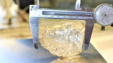 Encuentran en Botsuana el tercer diamante más grande del mundo