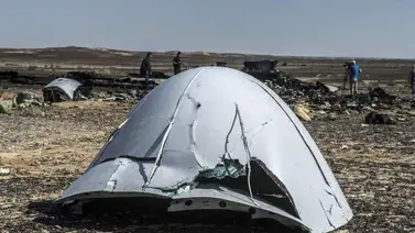 Hallan restos del avión que se estrelló en Rusia con 28 personas a bordo Hallan restos del avión que se estrelló en Rusia con 28 personas a bordo