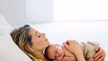 Amber Heard anuncia el nacimiento de su hija Oonagh