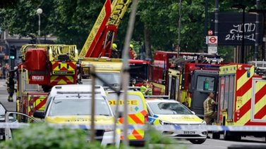 Incendio se desata en estación de tren en Londres