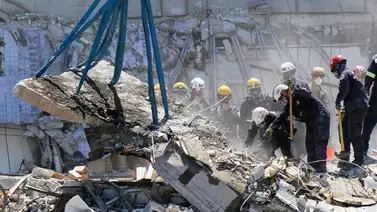 Aumentan a 10 los muertos por el derrumbe en Miami y prometen "investigación completa" Aumentan a 10 los muertos por el derrumbe en Miami y prometen "investigación completa"