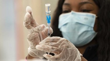 Médicos insisten en comprobar seguridad de la vacuna Abdala