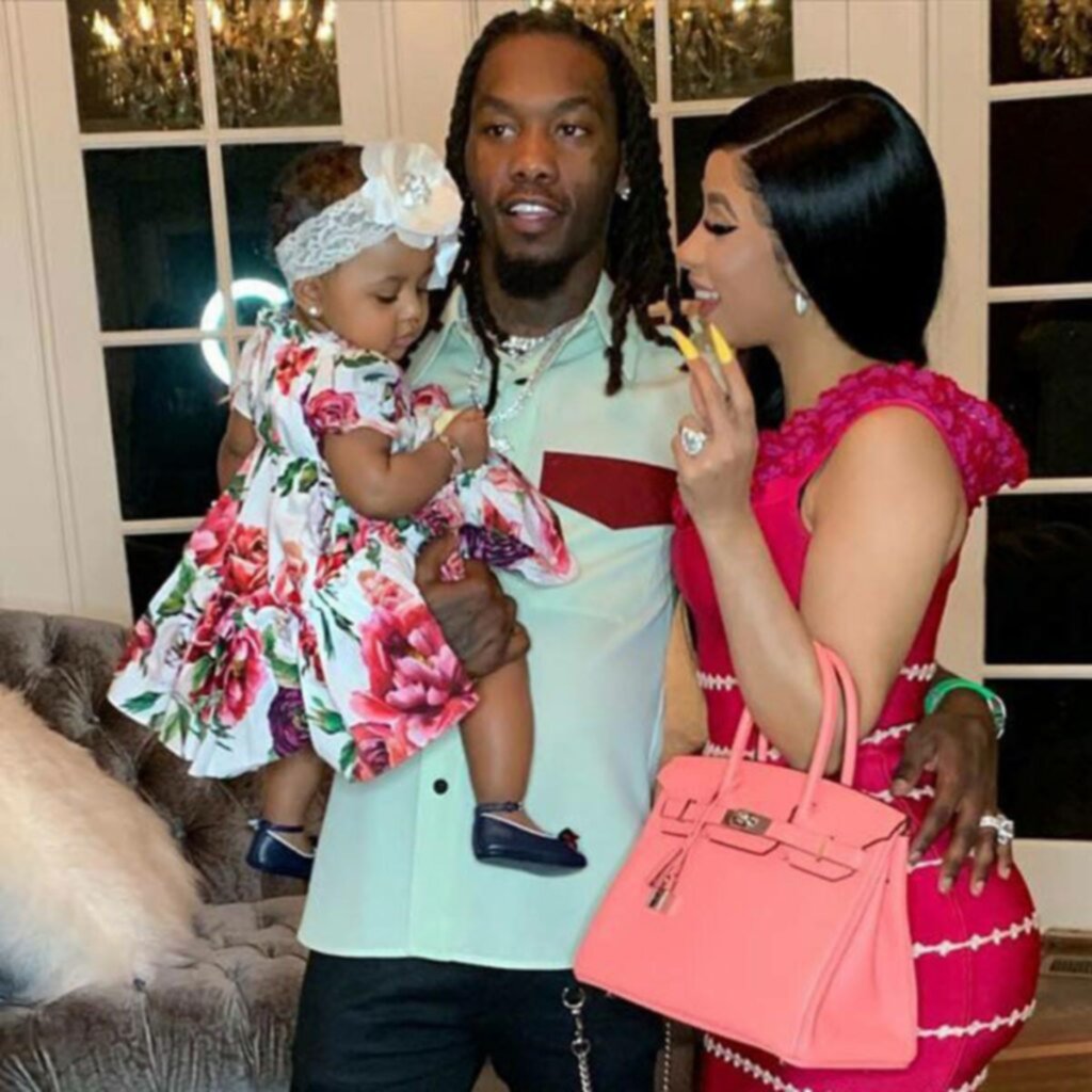 Cardi B anuncia su segundo embarazo en la gala de los Premios BET Cardi B anuncia su segundo embarazo en la gala de los Premios BET