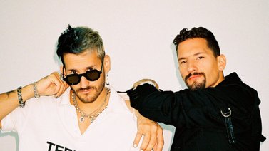 Mau y Ricky defienden el amor al ritmo de música urbana