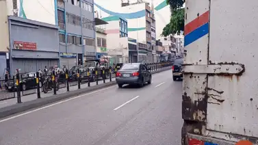 Vías de caraqueñas pintadas de gris prenden las alarmas Vías de caraqueñas pintadas de gris prenden las alarmas
