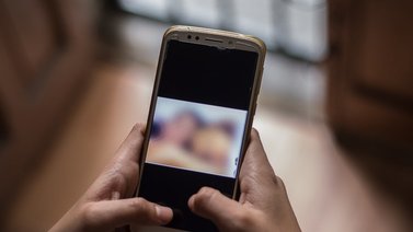 Nueva herramienta online en Reino Unido para eliminar fotos íntimas
