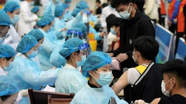 China se convierte en el primer país en aplicar 1.000 millones de vacunas