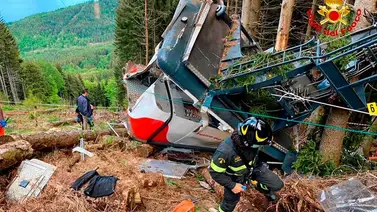 Diario italiano muestra el momento del accidente en el teleférico (+Video) Diario italiano muestra el momento del accidente en el teleférico (+Video)