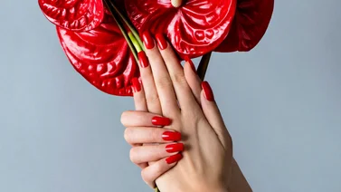 ¿Qué hacer para que el esmalte de uñas dure más tiempo?