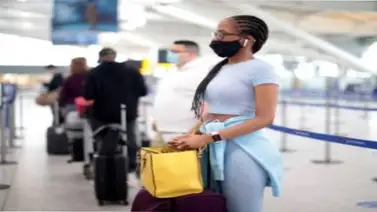 Londres estudia quitar cuarentena a viajeros vacunados de países como España Londres estudia quitar cuarentena a viajeros vacunados de países como España