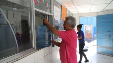 Criollos buscan agua por redes sociales