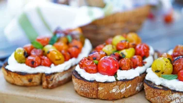 Crujientes y deliciosas bruschettas como entremés