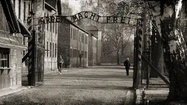 Hallan un nuevo sitio de entierro masivo cerca del campo de concentración de Auschwitz Hallan un nuevo sitio de entierro masivo cerca del campo de concentración de Auschwitz