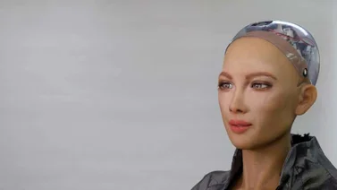 Crean robot humanoide para interactuar con pacientes aislados con el coronavirus