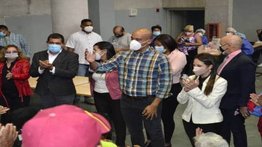 Gobernación de Miranda supervisa jornada de vacunación en Baruta
