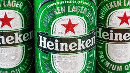 Heineken México vacuna contra COVID a sus empleados y al público general