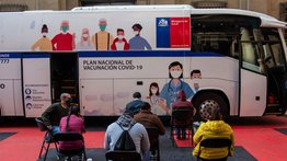 Uruguay se convierte en el primer país de Latinoamérica en vacunar adolescentes