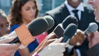 Al menos 1.500 periodistas han muerto por la COVID-19 en 77 países Al menos 1.500 periodistas han muerto por la COVID-19 en 77 países