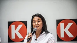 Keiko Fujimori quiere disipar la sombra de papá