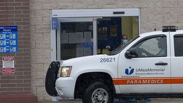 Exsenadora de EEUU denuncia asesinato de su hijo mientras dormía
