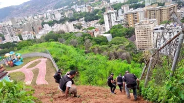 “El Coqui” aterra con tiroteos simultáneos en la Cota 905 y en La Vega