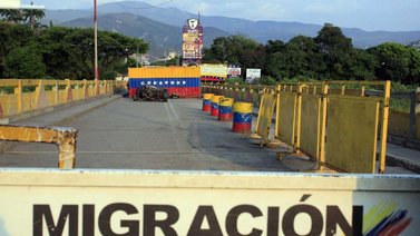 Colombia decide mantener cerrada la frontera con Venezuela hasta el 1 de septiembre