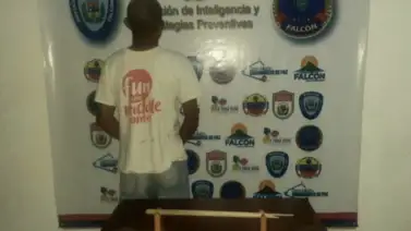 Hombre es capturado por agredir con un palo a sus hermanas Hombre es capturado por agredir con un palo a sus hermanas