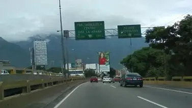 Hombre muere por bala perdida en la autopista Valle-Coche Hombre muere por bala perdida en la autopista Valle-Coche