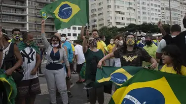 Brasileños salen a las calles contra el Gobierno del presidente Bolsonaro Brasileños salen a las calles contra el Gobierno del presidente Bolsonaro