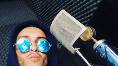 El artista español Jess Medina presenta su tema "Sistema" (+Vídeo)