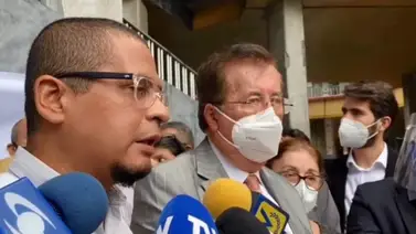 Consignan ante el CNE solicitud de activación del referéndum revocatorio contra Nicolás Maduro Consignan ante el CNE solicitud de activación del referéndum revocatorio contra Nicolás Maduro