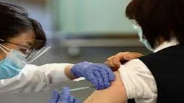 Japón moviliza a sus tropas para acelerar la vacunación en masa