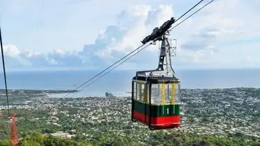 Un grupo de personas quedan atrapadas en un teleférico en Rep. Dominicana Un grupo de personas quedan atrapadas en un teleférico en Rep. Dominicana