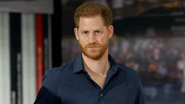 El príncipe Harry revela que consumía alcohol y drogas para superar la muerte de Diana