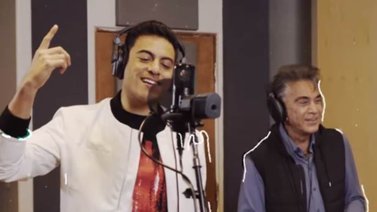 Carlos Rivera canta versión de “Agárrense de las manos” con El Puma Rodríguez