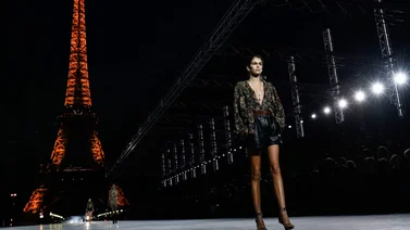 París volverá con grandes desfiles de moda presenciales en julio